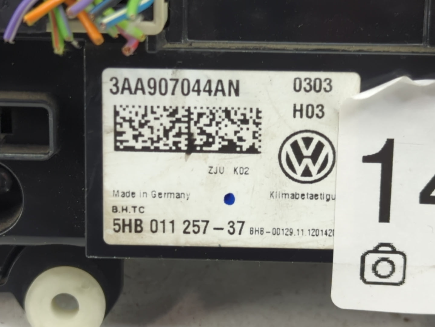 2012-2014 Volkswagen Jetta Climate Control Module Temperature AC/Heater Replacement P/N:3AA907044AN 5HB011257-37 Fits OEM Us