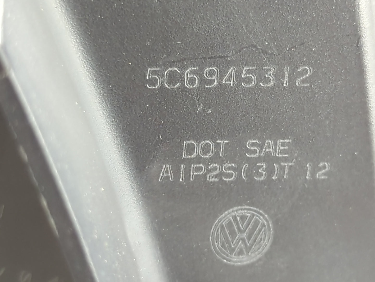 2012-2016 Volkswagen Jetta Tail Light Assembly Passenger Right OEM P/N:5C6945312 5C6945208 Fits Fits 2012 2013 2014 2016 OEM
