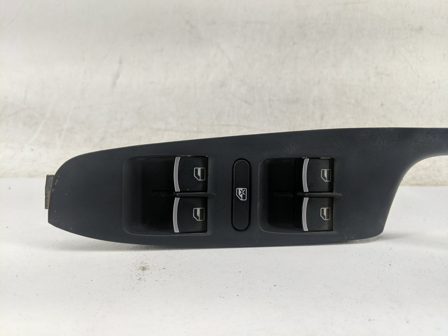 2011-2018 Volkswagen Jetta Master Power Window Switch Replacement Driver Side Left Fits OEM Used Auto Parts - Oemusedautopar