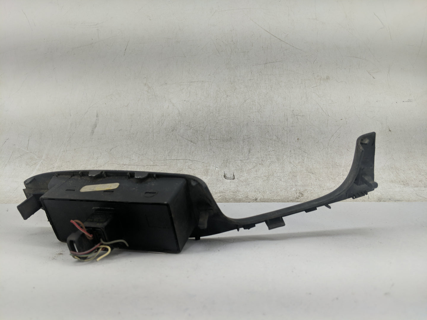 2011-2018 Volkswagen Jetta Master Power Window Switch Replacement Driver Side Left Fits OEM Used Auto Parts - Oemusedautopar