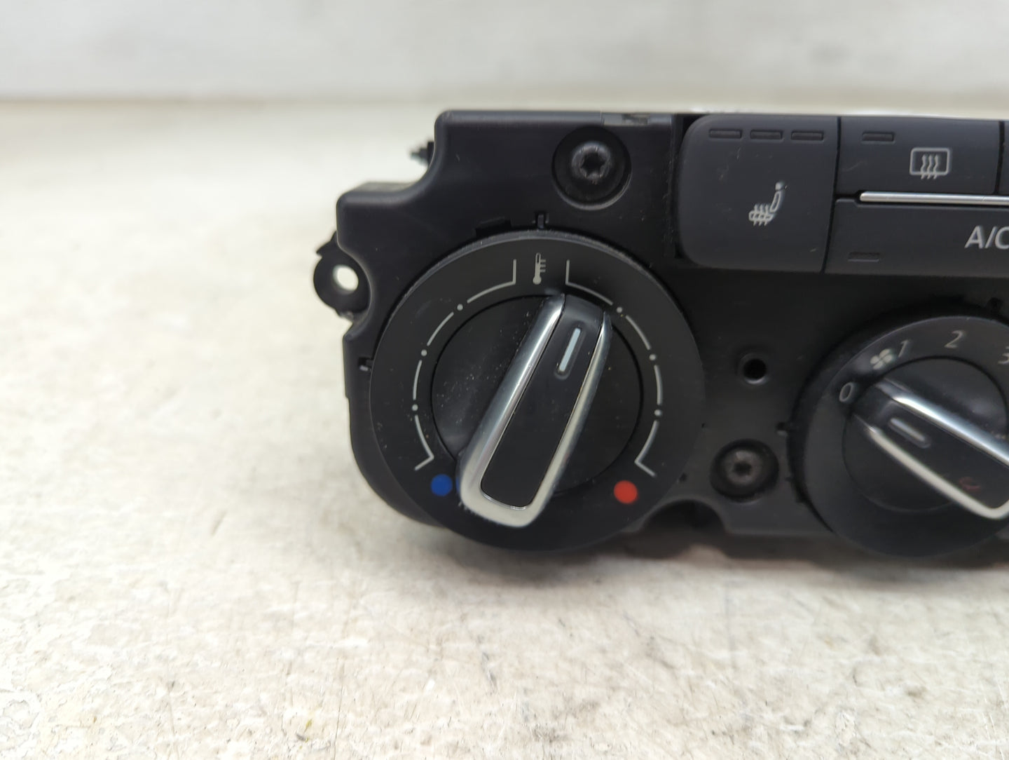 2011-2014 Volkswagen Jetta Climate Control Module Temperature AC/Heater Replacement P/N:5C1819045 90151-736/0000 Fits OEM Us