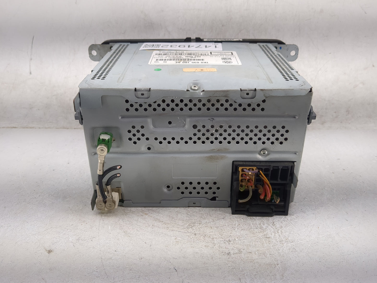 2011-2014 Volkswagen Jetta Radio AM FM Cd Player Receiver Replacement P/N:1K0035180AF 28372938 Fits Fits 2010 2011 2012 2013