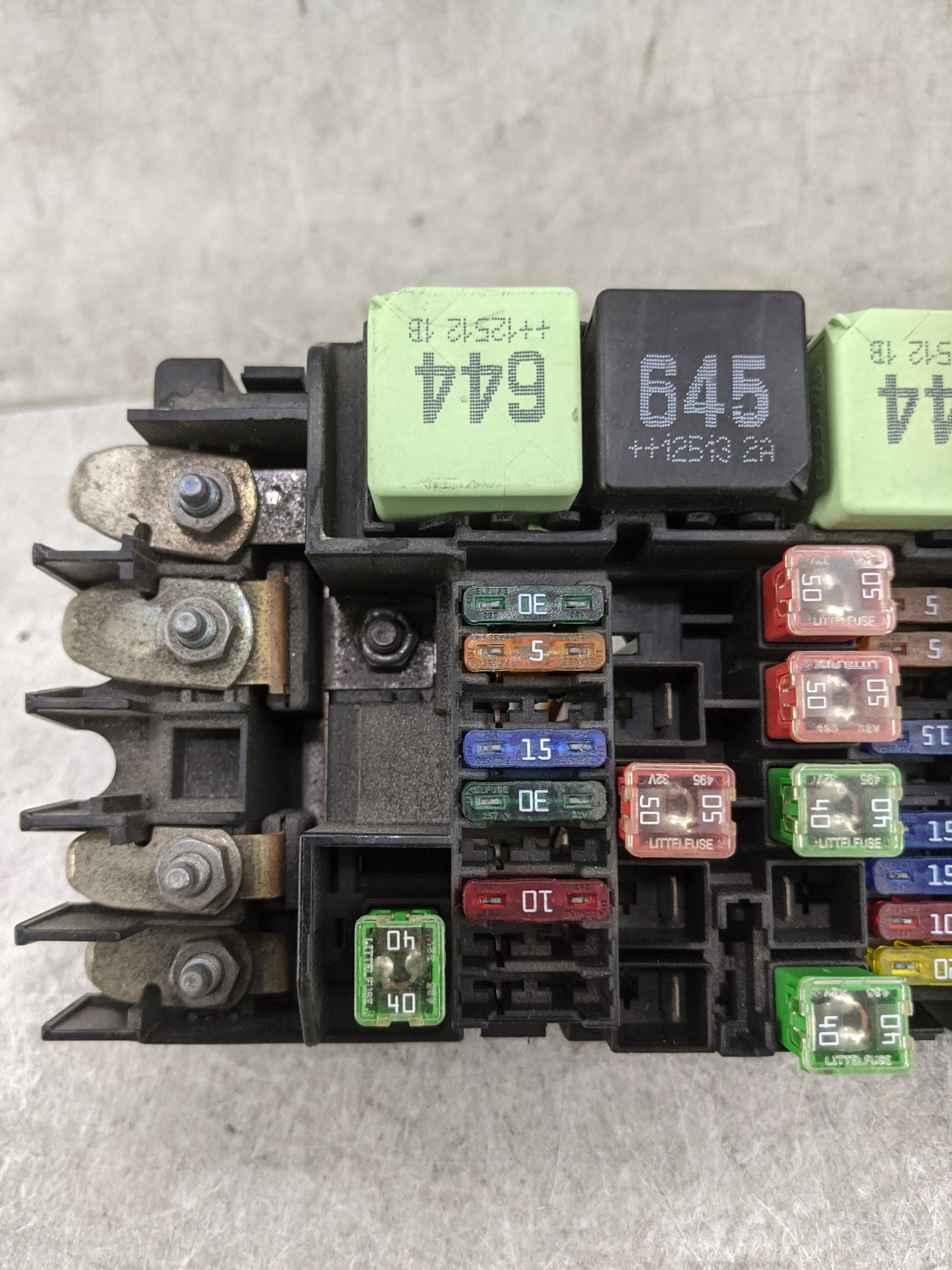 2010-2014 Volkswagen Jetta Fusebox Fuse Box Panel Relay Module P/N:03L907282 Fits OEM Used Auto Parts - Oemusedautoparts1.co