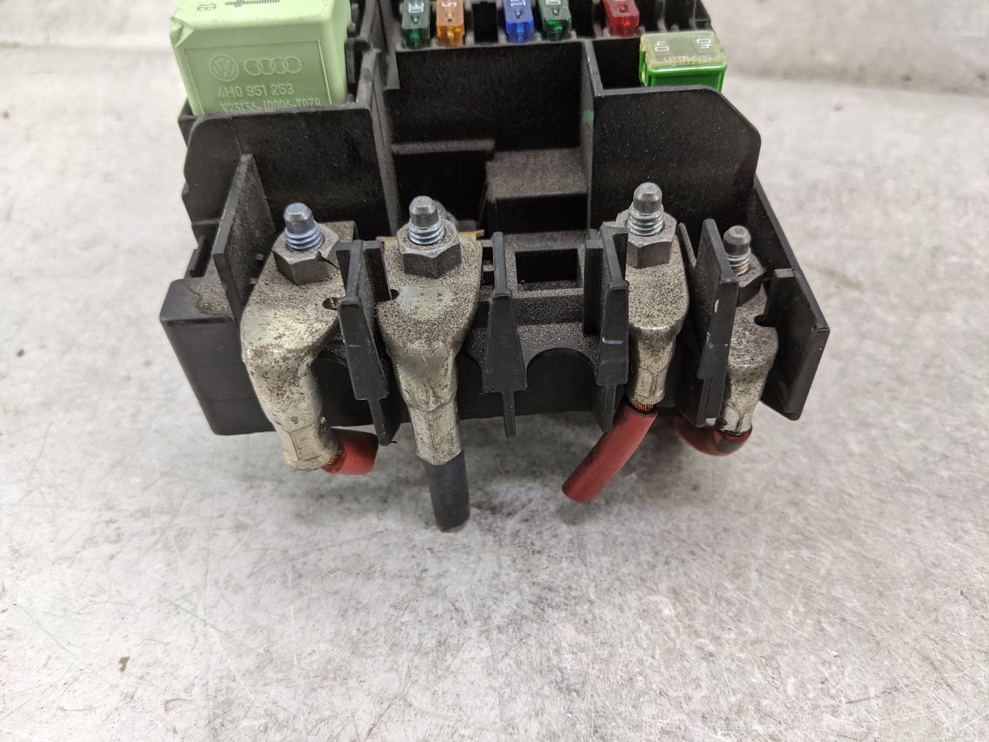 2010-2014 Volkswagen Jetta Fusebox Fuse Box Panel Relay Module P/N:03L907282 Fits OEM Used Auto Parts - Oemusedautoparts1.co