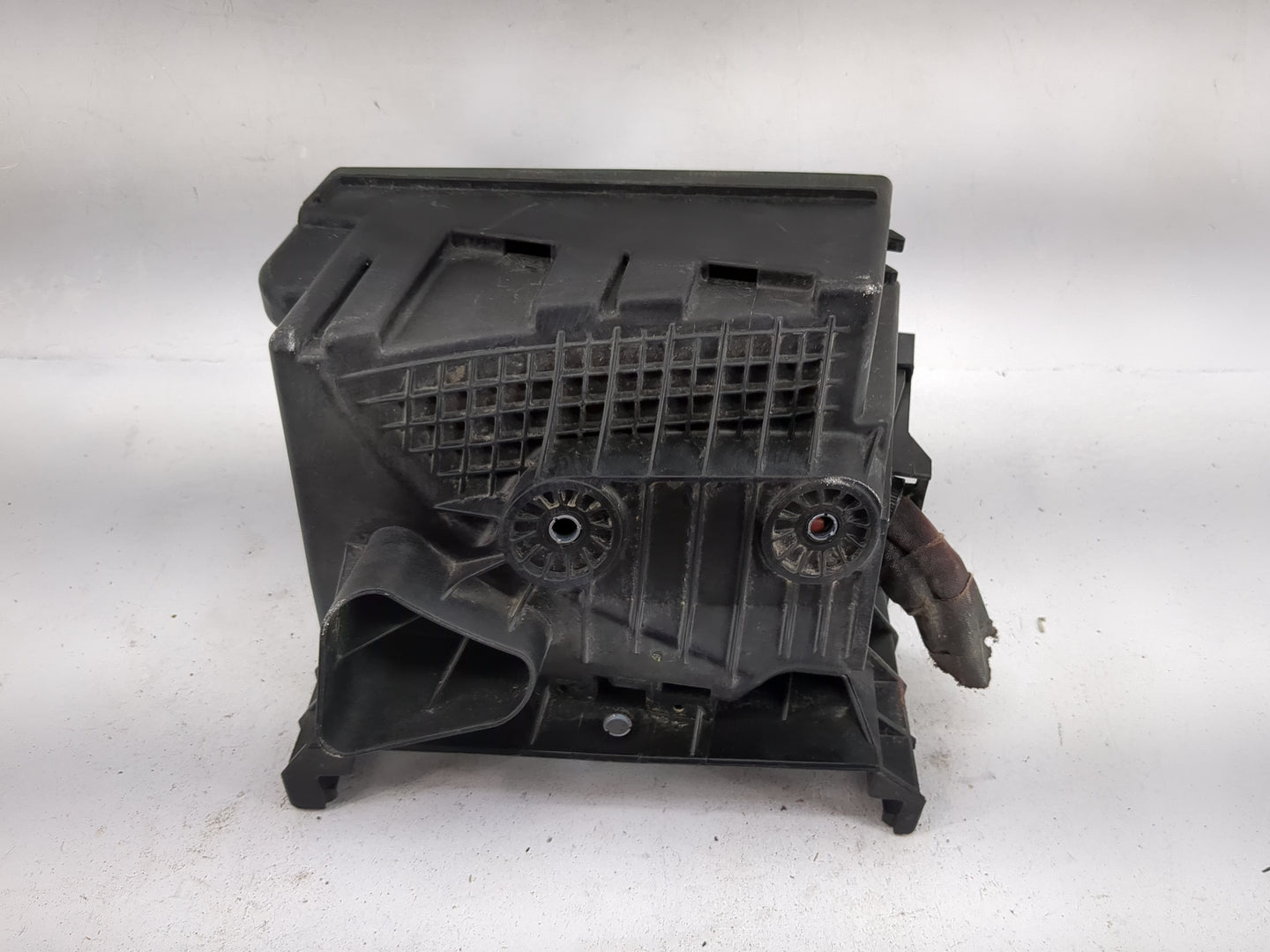 2010-2014 Volkswagen Jetta Fusebox Fuse Box Panel Relay Module P/N:5C0937132A Fits OEM Used Auto Parts - Oemusedautoparts1.c