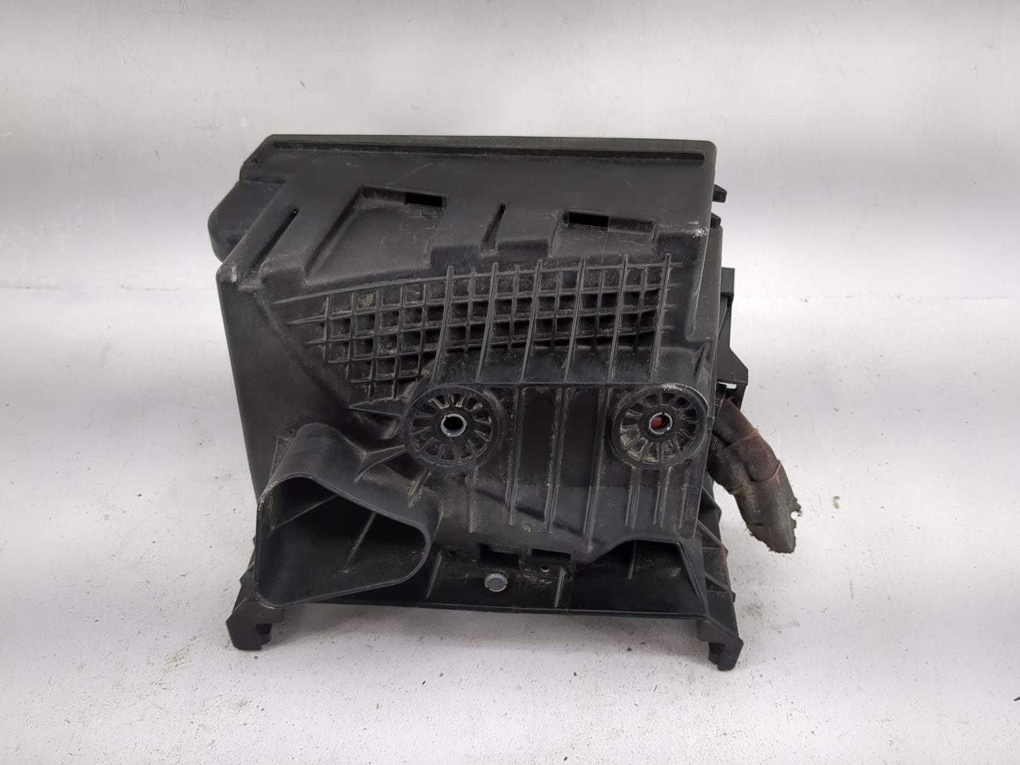 2010-2014 Volkswagen Jetta Fusebox Fuse Box Panel Relay Module P/N:5C0937132A Fits OEM Used Auto Parts - Oemusedautoparts1.c