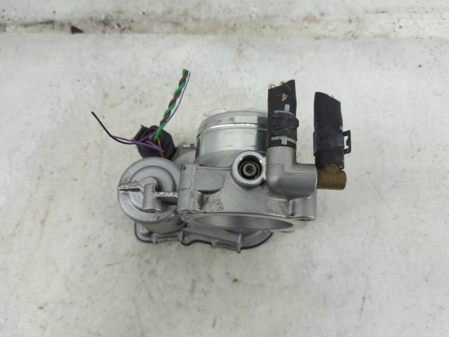 2011-2016 Volkswagen Jetta Throttle Body P/N:06G133062J A2C53405184 Fits Fits 2011 2012 2013 2014 2015 2016 OEM Used Auto Pa