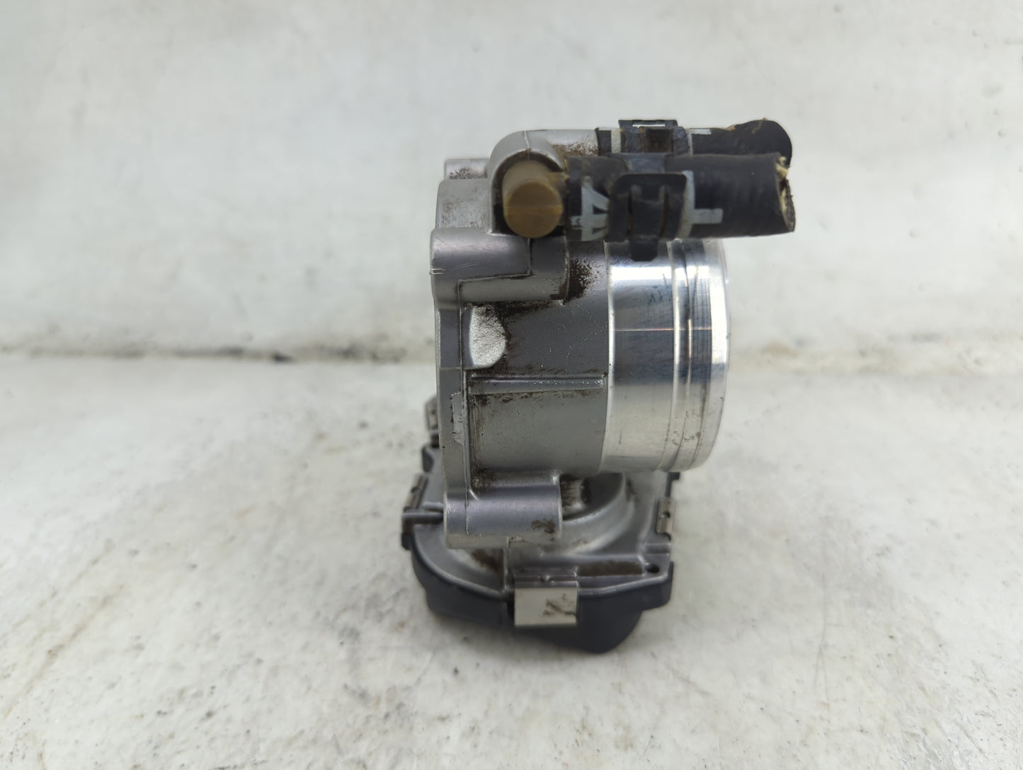 2011-2016 Volkswagen Jetta Throttle Body P/N:06G133062J A2C53405184 Fits Fits 2011 2012 2013 2014 2015 2016 OEM Used Auto Pa