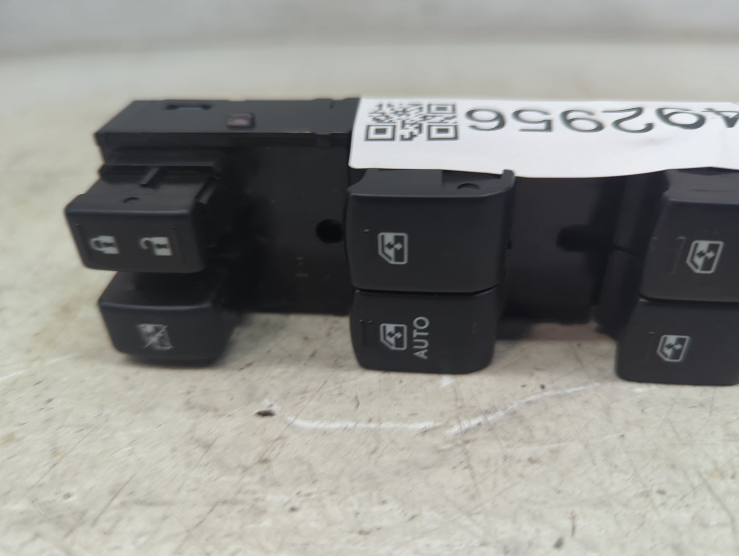 2011-2018 Volkswagen Jetta Master Power Window Switch Replacement Driver Side Left P/N:83071SG010 Fits OEM Used Auto Parts -