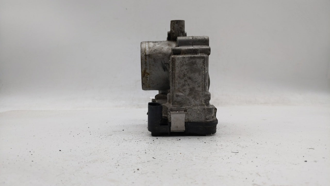 2013-2018 Volkswagen Jetta Throttle Body P/N:03F133062B Fits Fits 2013 2014 2015 2016 2017 2018 OEM Used Auto Parts - Oemuse