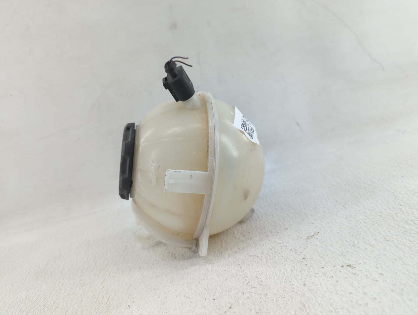 2005 Volkswagen Jetta Radiator Coolant Overflow Expansion Tank Bottle 339636 - Oemusedautoparts1.com