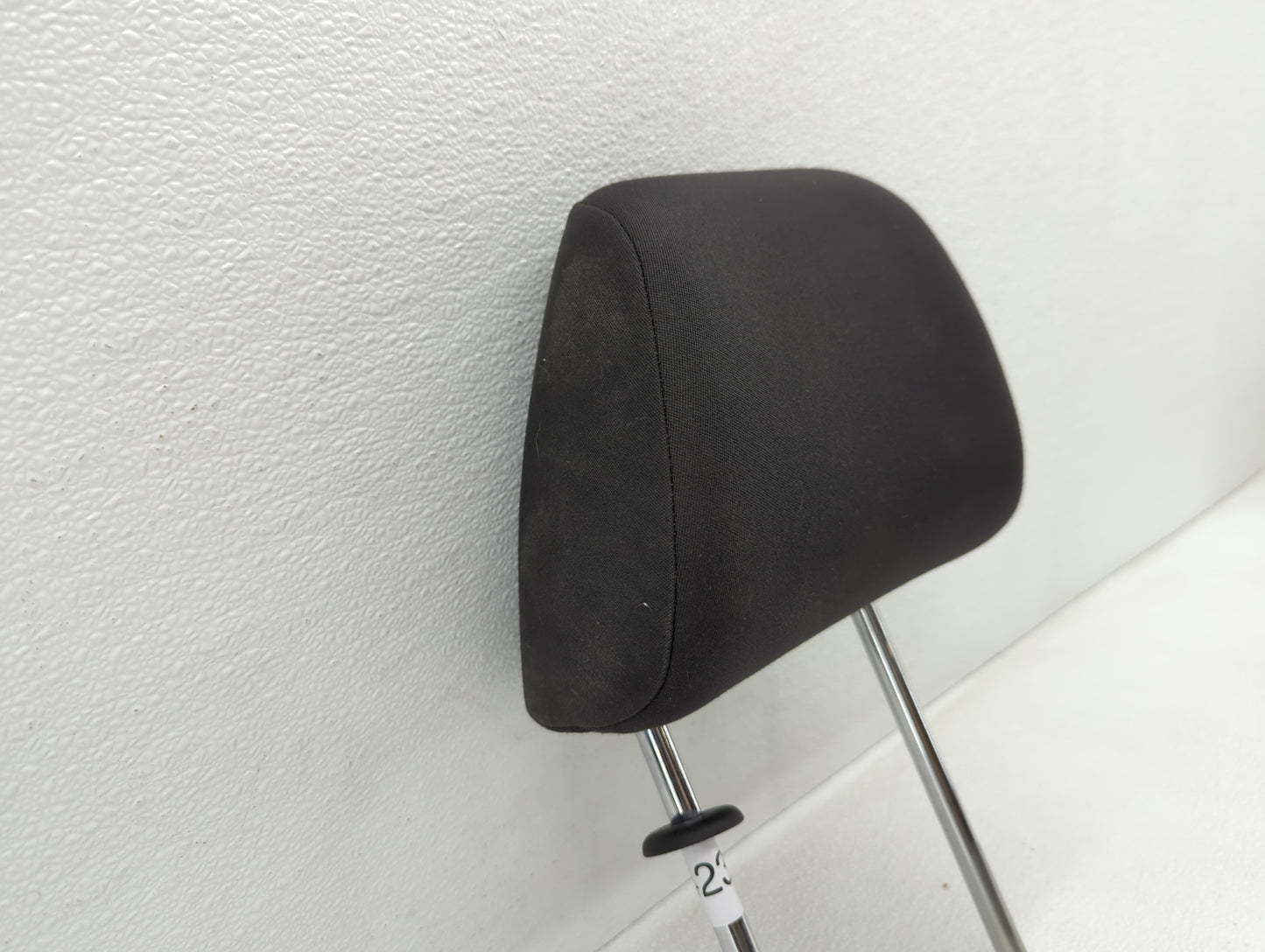 2011-2014 Volkswagen Jetta Headrest Head Rest Front Driver Passenger Seat - Oemusedautoparts1.com
