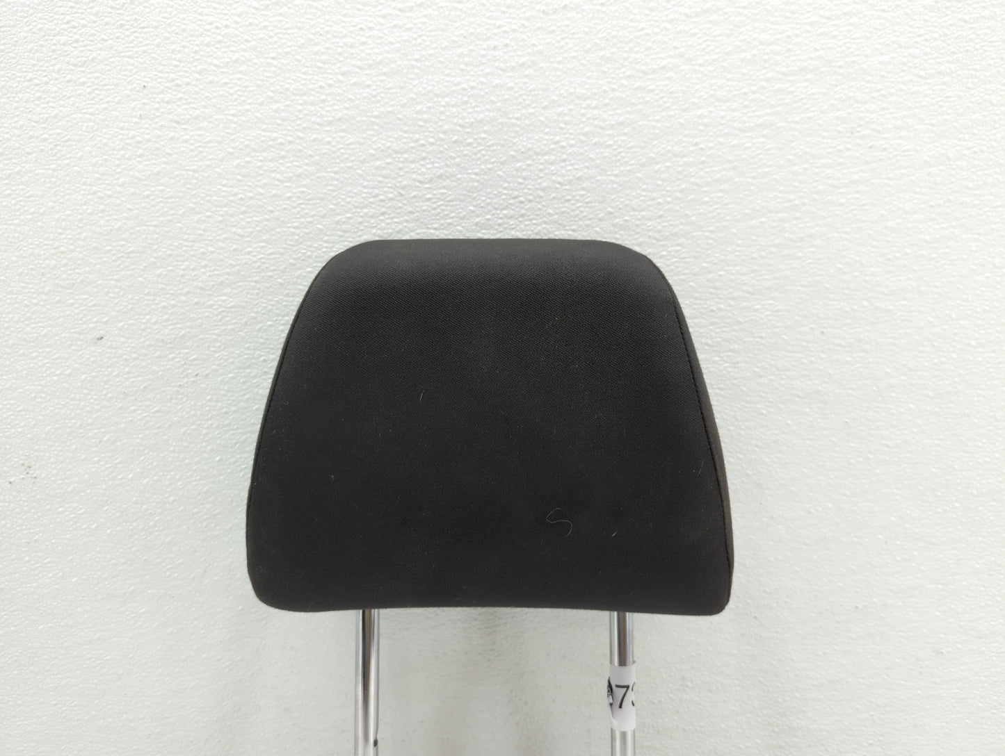 2011-2014 Volkswagen Jetta Headrest Head Rest Front Driver Passenger Seat - Oemusedautoparts1.com