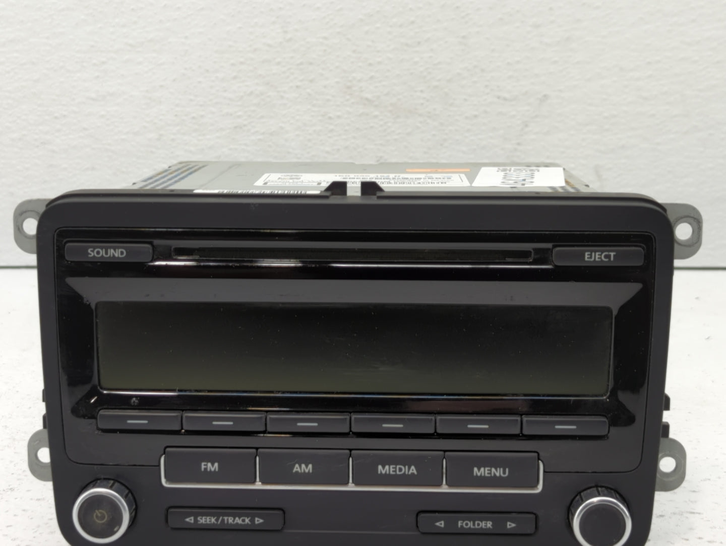 2011-2014 Volkswagen Jetta Am Fm Cd Player Radio Receiver - Oemusedautoparts1.com