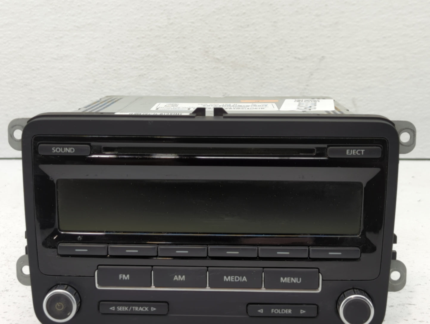 2011-2014 Volkswagen Jetta Am Fm Cd Player Radio Receiver - Oemusedautoparts1.com