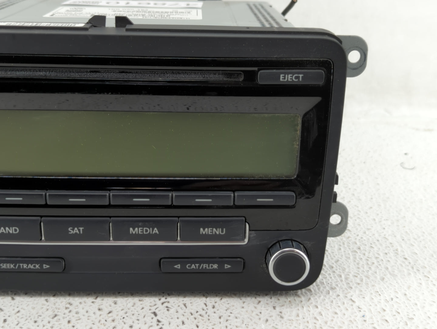 2011-2014 Volkswagen Jetta Radio AM FM Cd Player Receiver Replacement P/N:1K0 035 180 AF 1K0 035 164 Fits OEM Used Auto Part