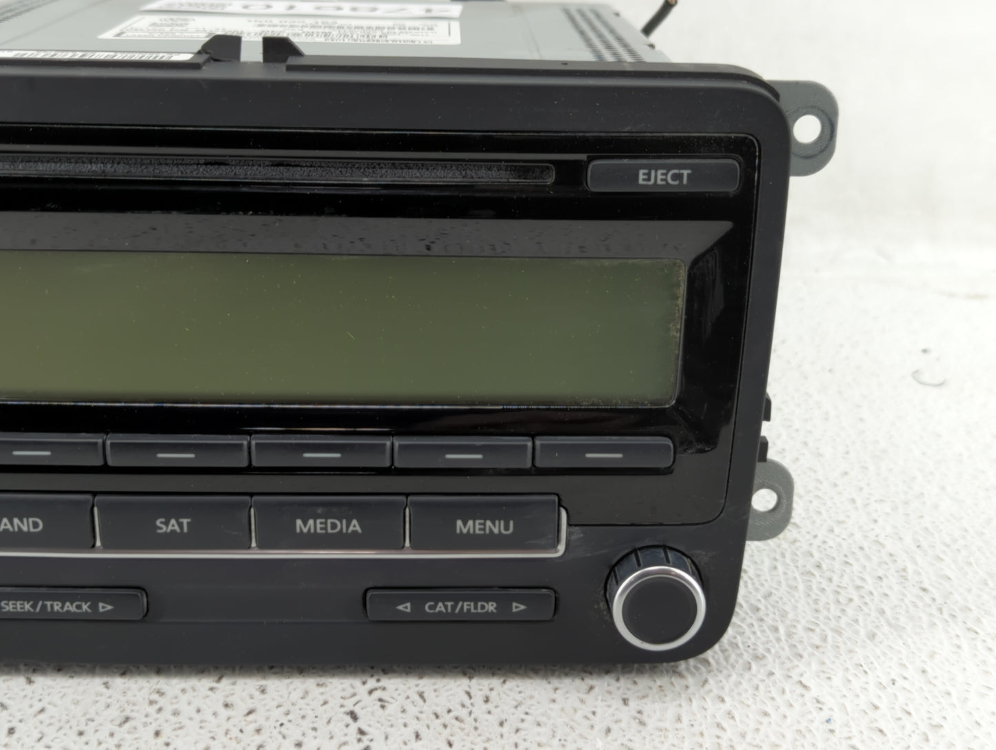 2011-2014 Volkswagen Jetta Radio AM FM Cd Player Receiver Replacement P/N:1K0 035 180 AF 1K0 035 164 Fits OEM Used Auto Part