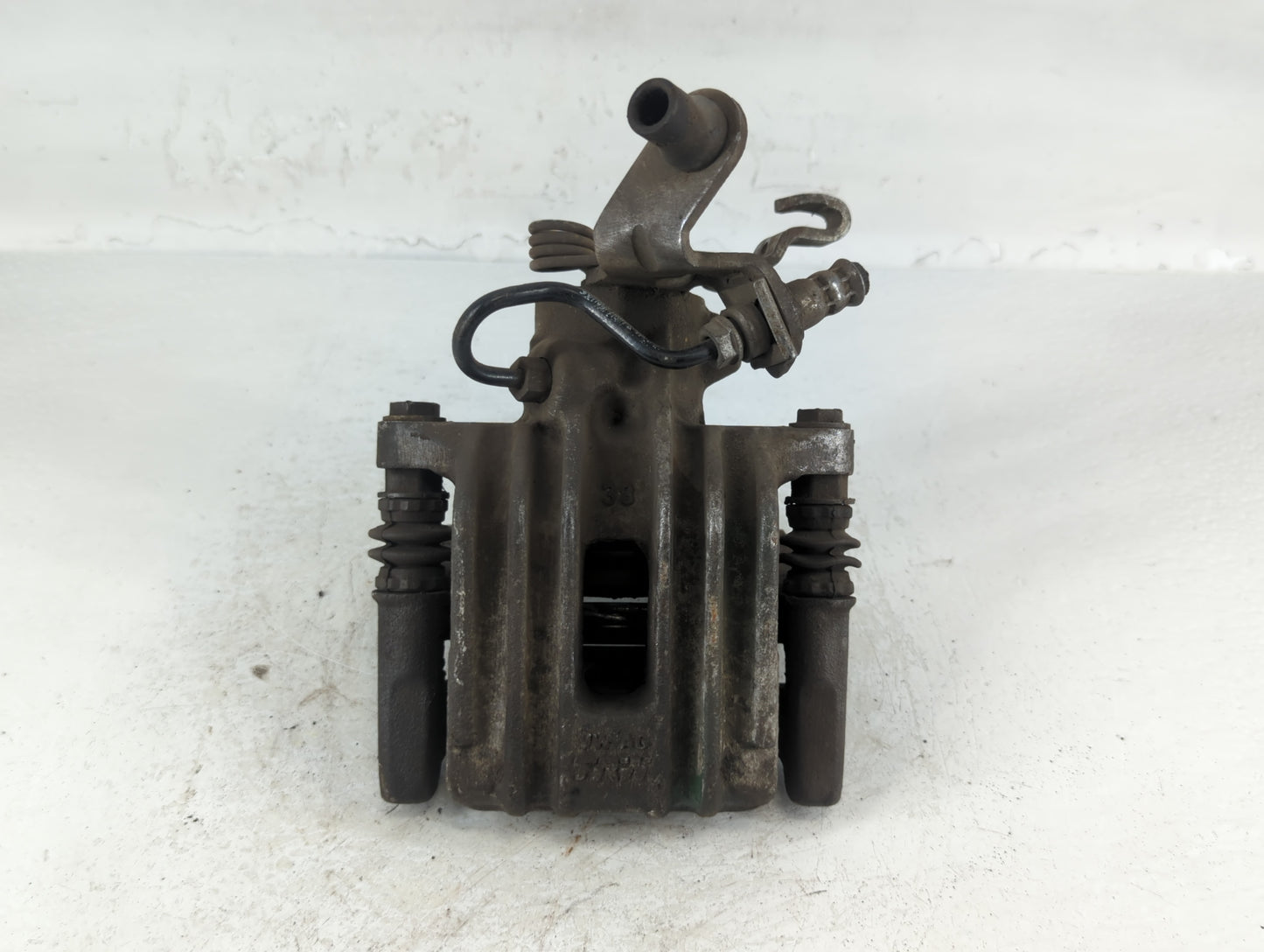 2013-2018 Volkswagen Jetta Front Driver Left Brake Caliper - Oemusedautoparts1.com