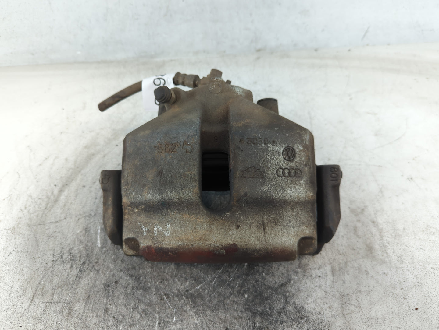 2011-2018 Volkswagen Jetta Front Driver Left Brake Caliper 699878 - Oemusedautoparts1.com