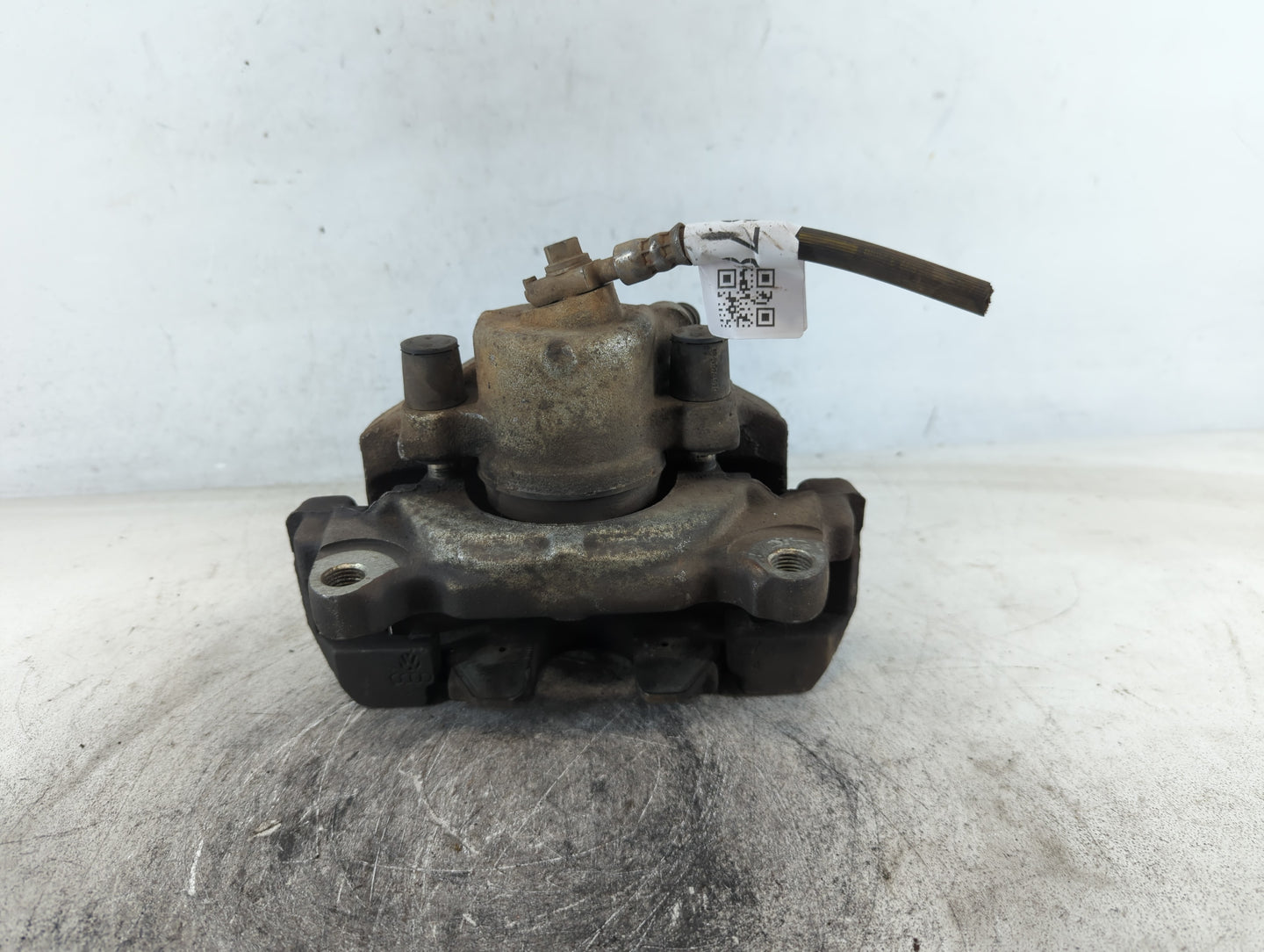 2011-2018 Volkswagen Jetta Front Driver Left Brake Caliper 699878 - Oemusedautoparts1.com