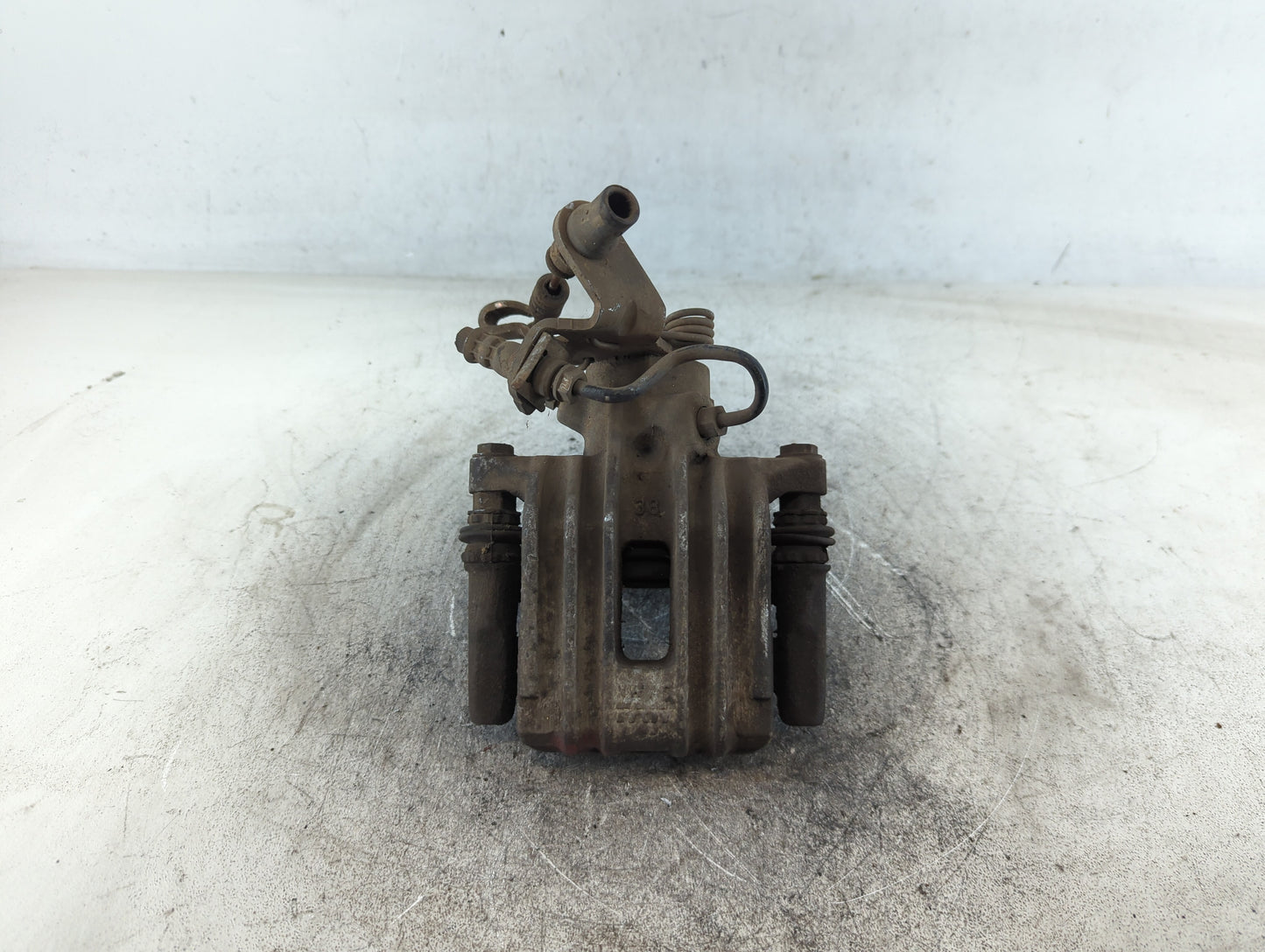 2013-2018 Volkswagen Jetta Front Passenger Right Brake Caliper - Oemusedautoparts1.com