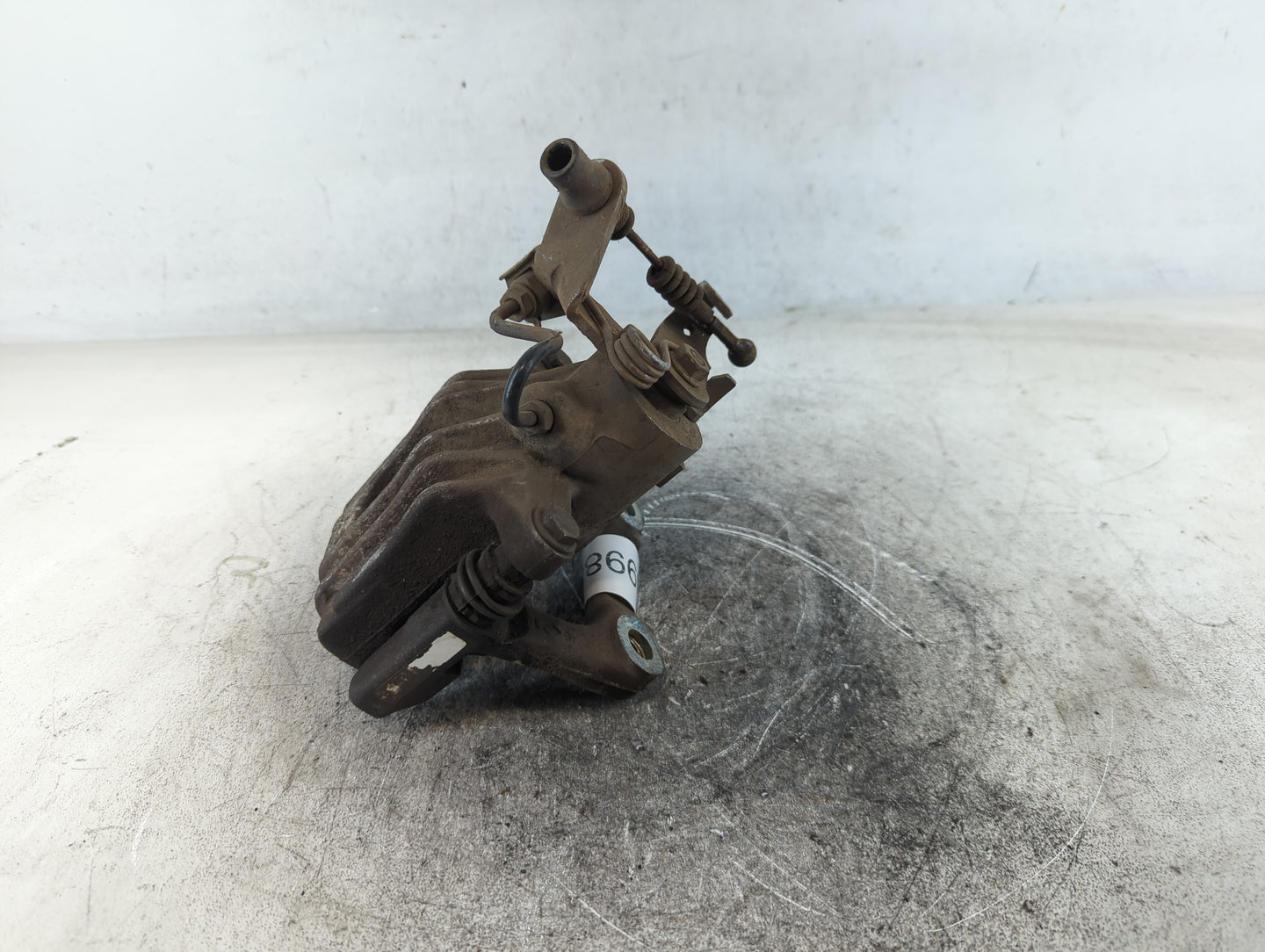 2013-2018 Volkswagen Jetta Front Passenger Right Brake Caliper - Oemusedautoparts1.com