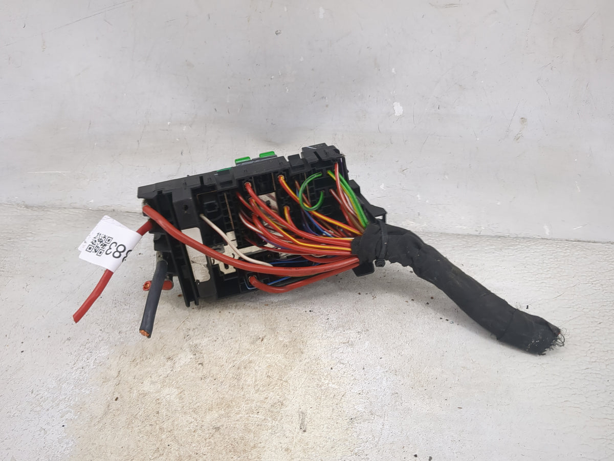 2013 Volkswagen Jetta Gli Fusebox Fuse Box Panel Relay Module P/N:5C0937819L Fits OEM Used Auto Parts - Oemusedautoparts1.co