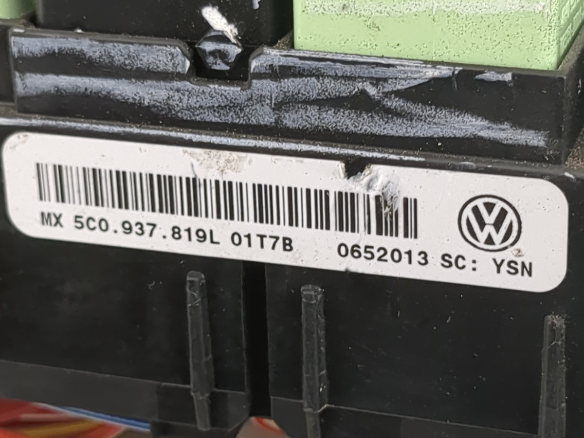 2013 Volkswagen Jetta Gli Fusebox Fuse Box Panel Relay Module P/N:5C0937819L Fits OEM Used Auto Parts - Oemusedautoparts1.co