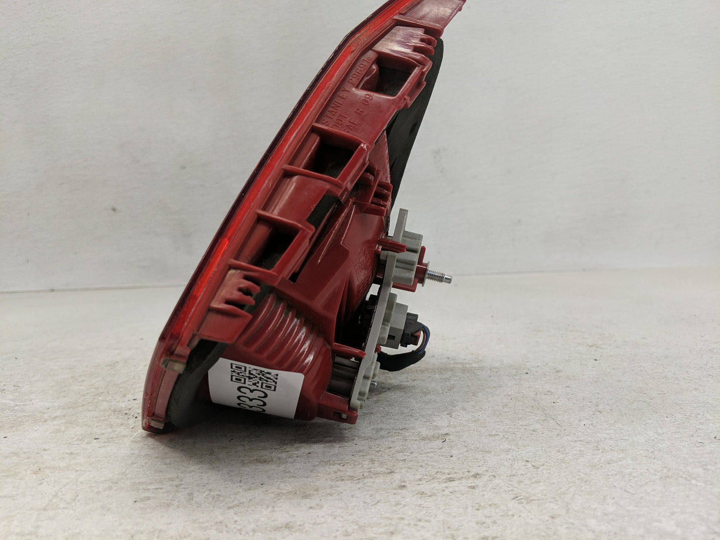 2012-2015 Volkswagen Passat Tail Light Assembly Passenger Right OEM P/N:561 945 094 B Fits Fits 2012 2013 2014 2015 OEM Used