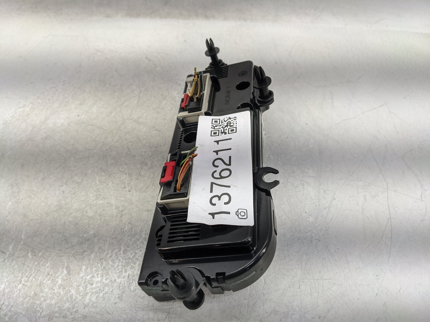 2020 Volkswagen Passat Climate Control Module Temperature AC/Heater Replacement P/N:184526-00 Fits OEM Used Auto Parts - Oem