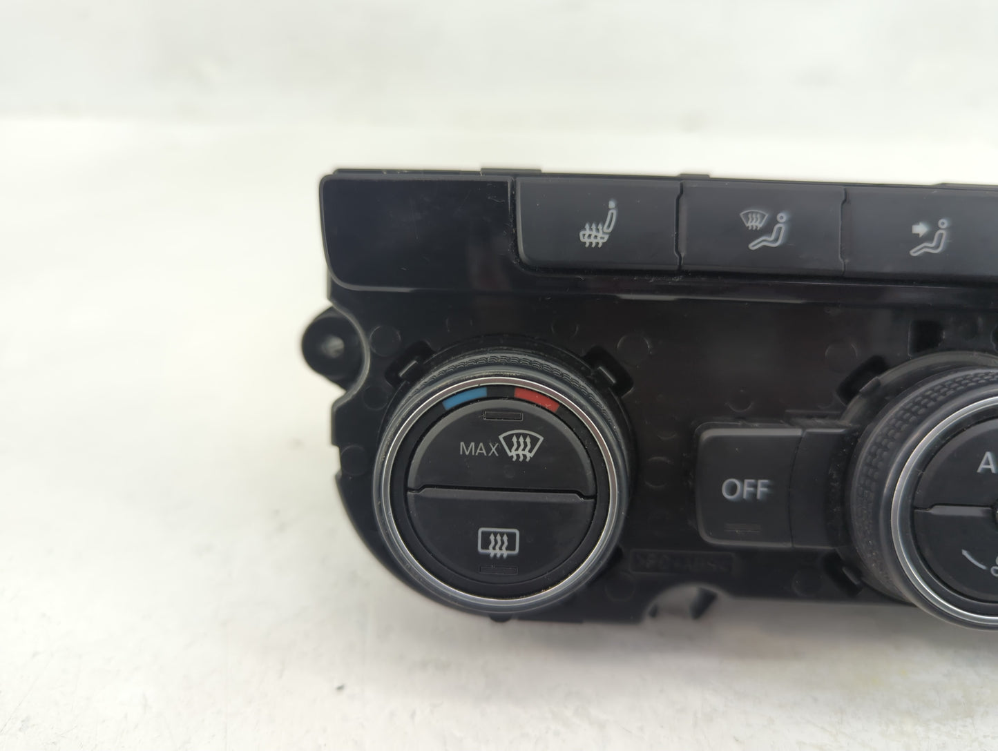 2020 Volkswagen Passat Climate Control Module Temperature AC/Heater Replacement P/N:184526-00 Fits OEM Used Auto Parts - Oem