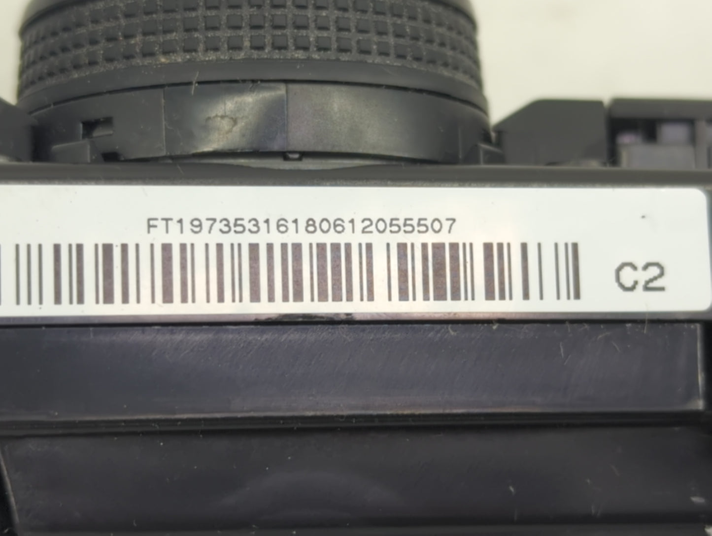 2020 Volkswagen Passat Climate Control Module Temperature AC/Heater Replacement P/N:184526-00 Fits OEM Used Auto Parts - Oem