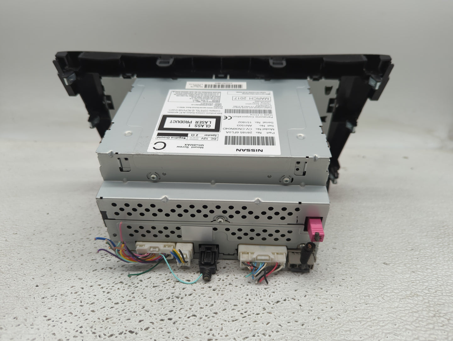 2013 Volkswagen Passat Radio AM FM Cd Player Receiver Replacement P/N:281856FL0A Fits OEM Used Auto Parts - Oemusedautoparts