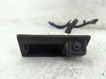 compare product 2013 Volkswagen Passat Back Up Sensor Backup Camera