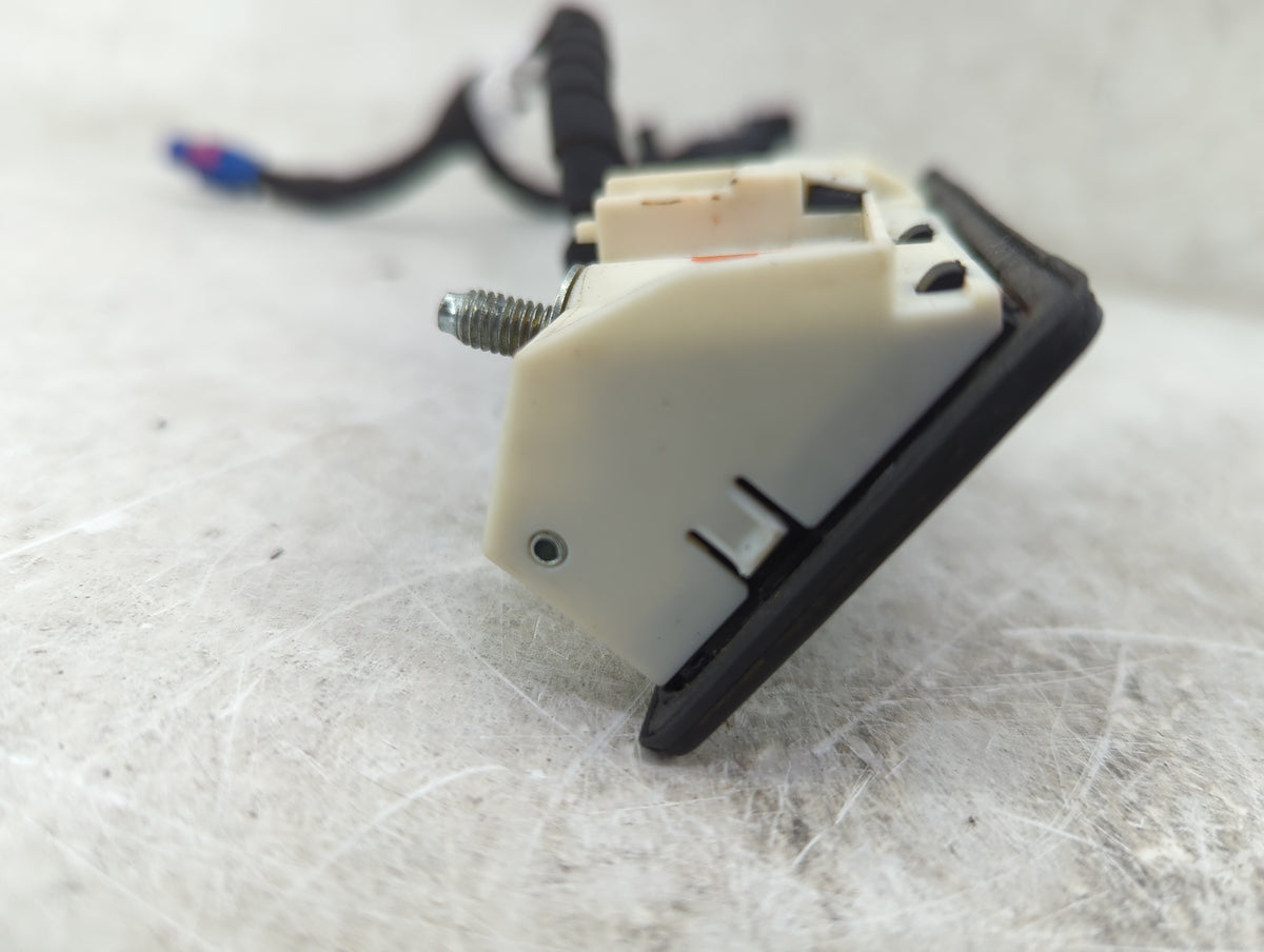 2013 Volkswagen Passat Back Up Sensor Backup Camera - Oemusedautoparts1.com