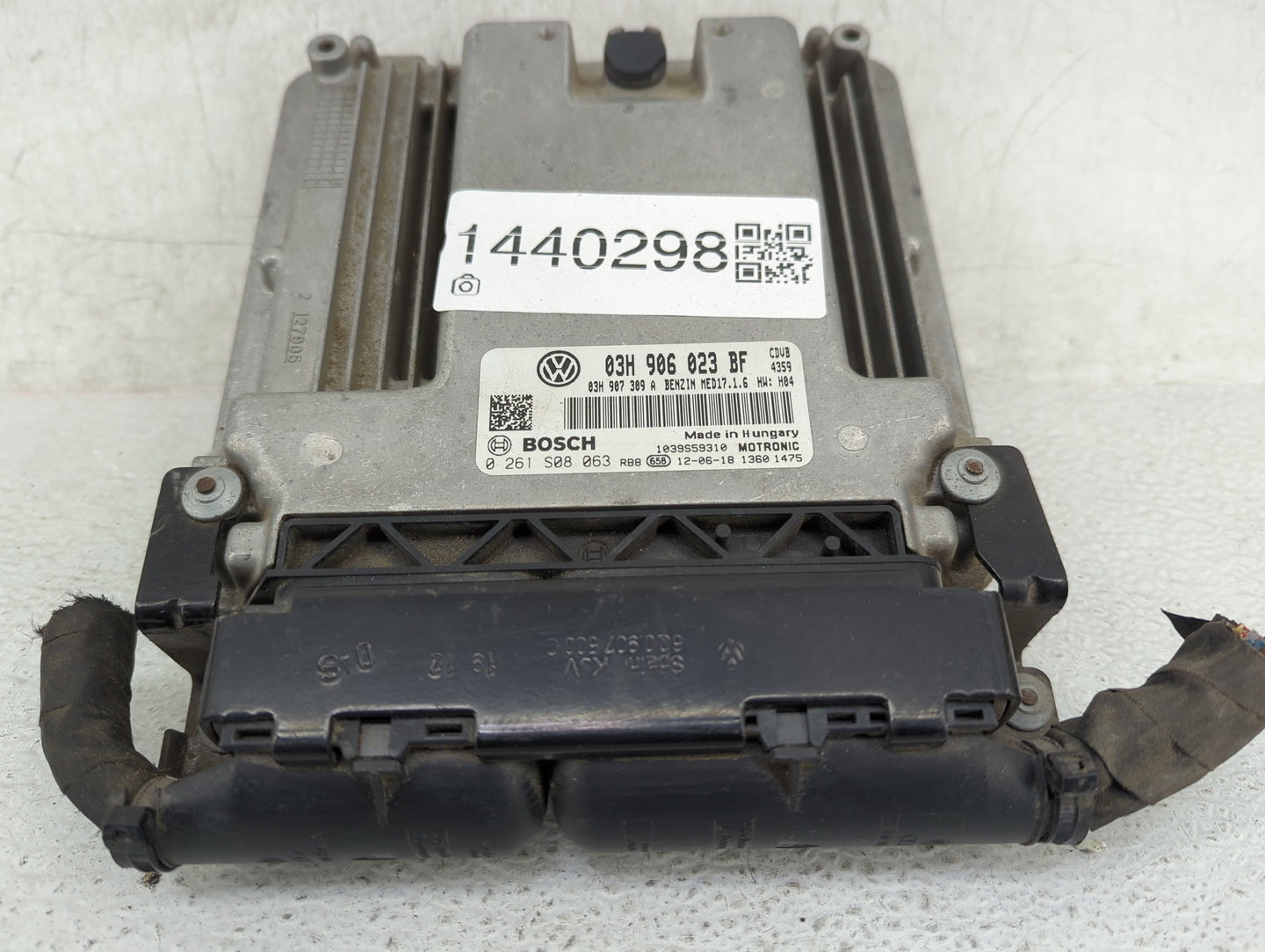 2013-2014 Volkswagen Passat PCM Engine Control Computer ECU ECM PCU OEM P/N:03H 906 023 BF 03H907309A Fits Fits 2013 2014 OE