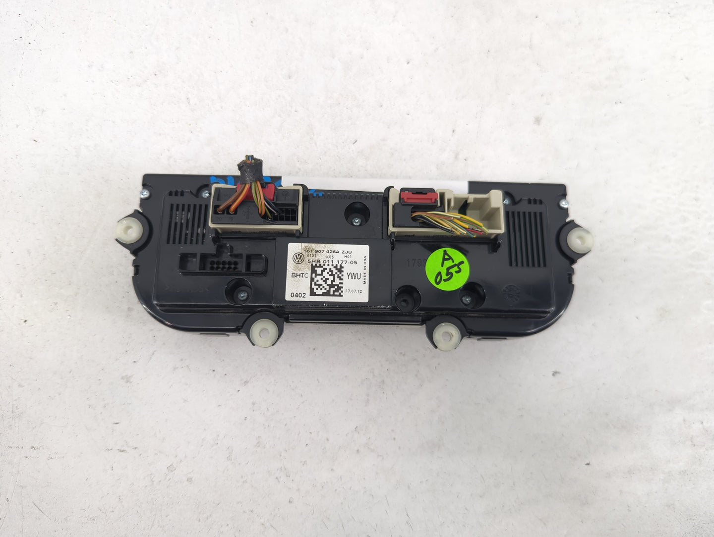 2013-2015 Volkswagen Passat Climate Control Module Temperature AC/Heater Replacement P/N:561907426A 5HB011177-05 Fits OEM Us
