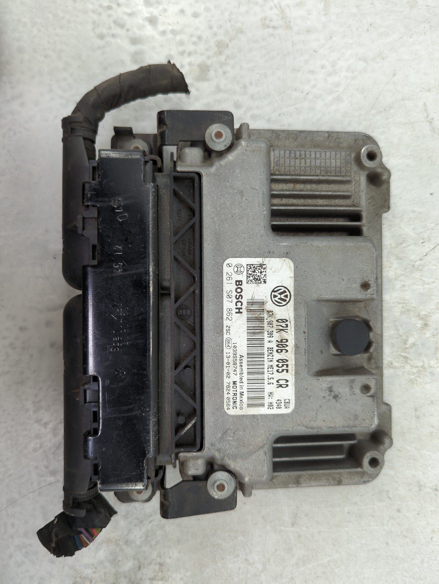 2013-2014 Volkswagen Passat PCM Engine Control Computer ECU ECM PCU OEM P/N:07K906055CR 0261S07862, 07K907309A Fits Fits 201