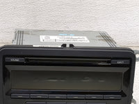 2012-2015 Volkswagen Passat Radio AM FM Cd Player Receiver Replacement P/N:1K0035164D 28352655 Fits OEM Used Auto Parts - Oe