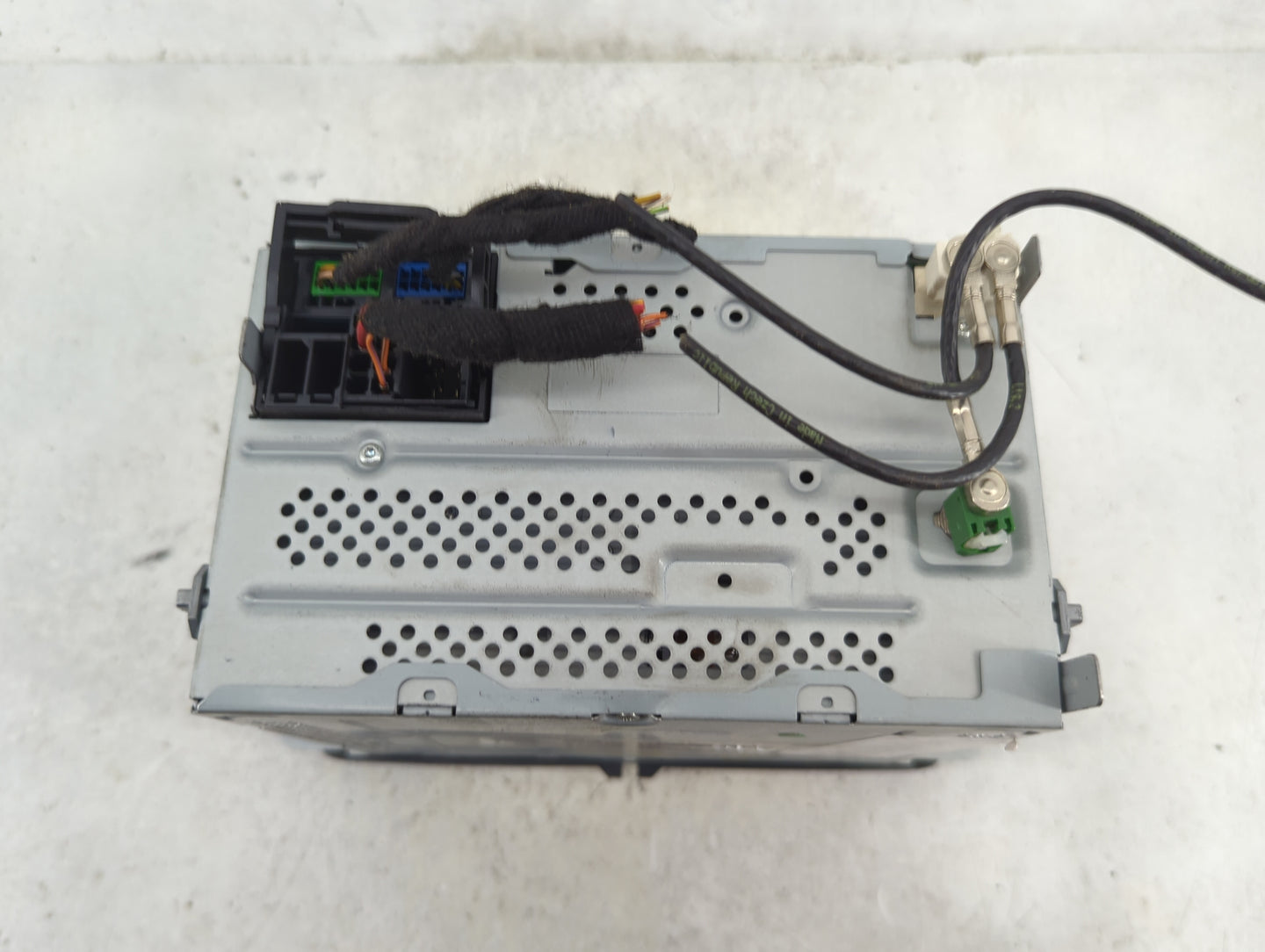 2013-2015 Volkswagen Passat Radio AM FM Cd Player Receiver Replacement P/N:1K0035188G 28301087 Fits Fits 2013 2014 2015 2016