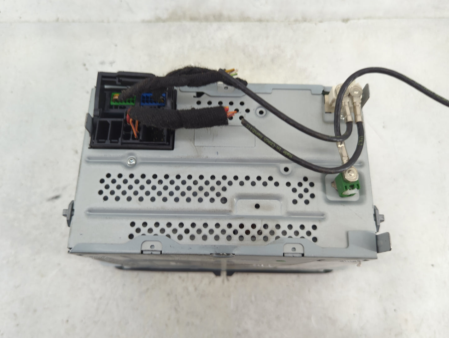 2013-2015 Volkswagen Passat Radio AM FM Cd Player Receiver Replacement P/N:1K0035188G 28301087 Fits Fits 2013 2014 2015 2016