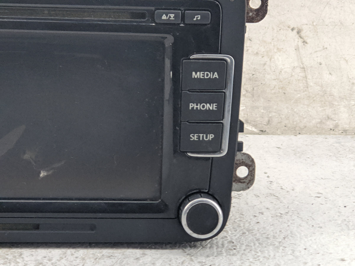 2012-2015 Volkswagen Passat Radio AM FM Cd Player Receiver Replacement P/N:1K0035180AF 28372938 Fits OEM Used Auto Parts - O