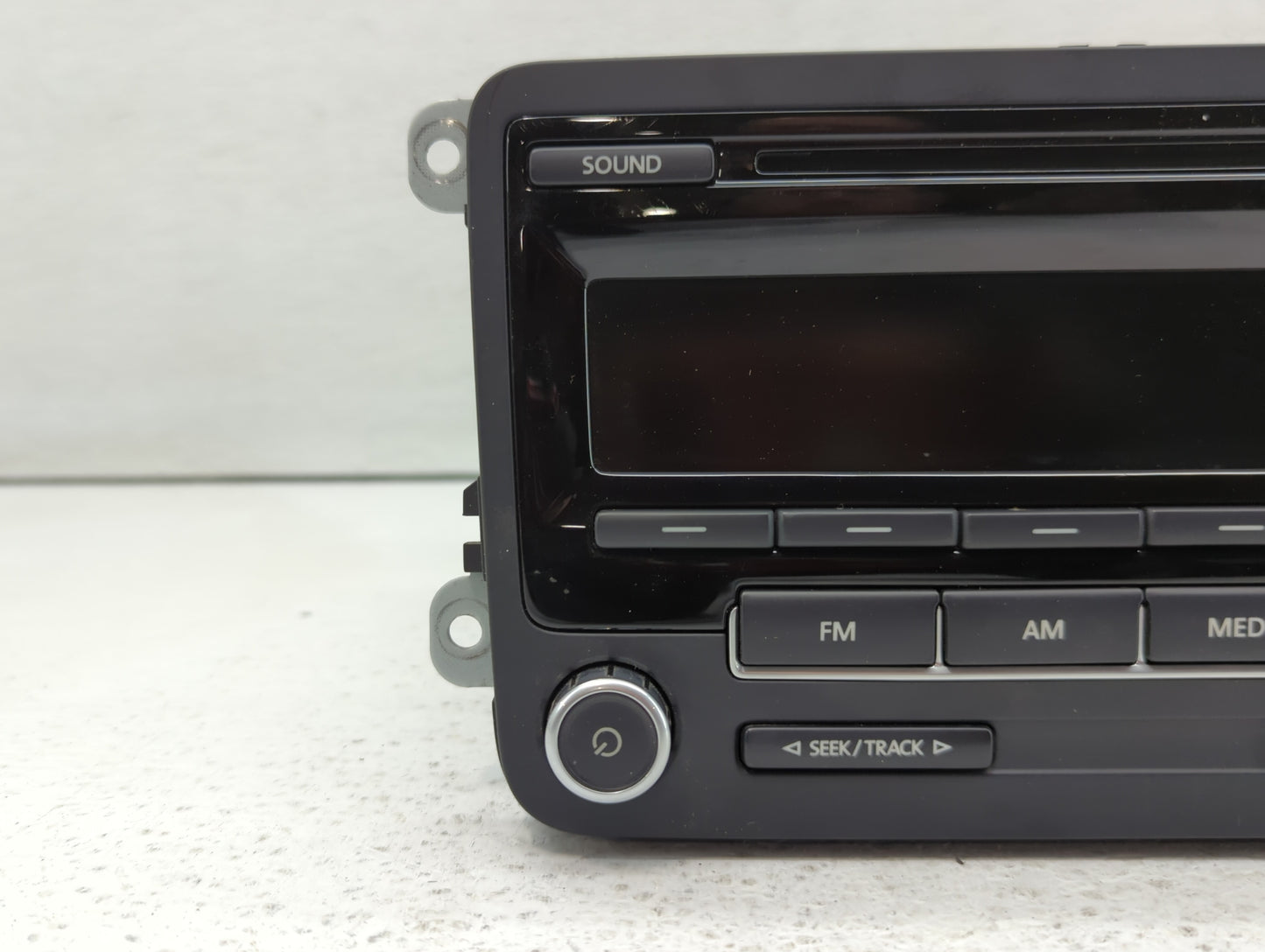 2012-2015 Volkswagen Passat Radio AM FM Cd Player Receiver Replacement P/N:1K0 035 164 D 1K0 035 180 AF Fits OEM Used Auto P