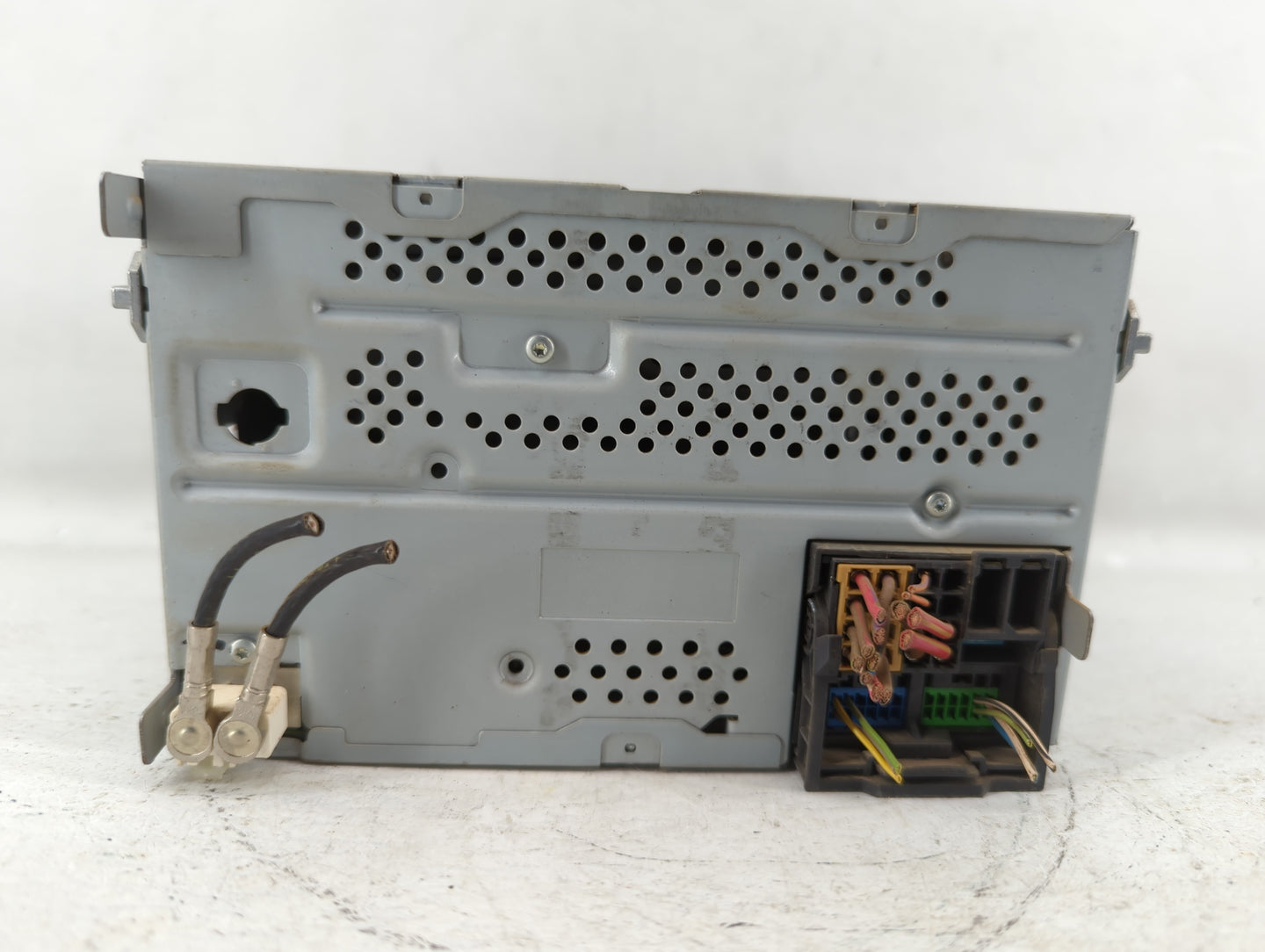 2012-2015 Volkswagen Passat Am Fm Cd Player Radio Receiver - Oemusedautoparts1.com