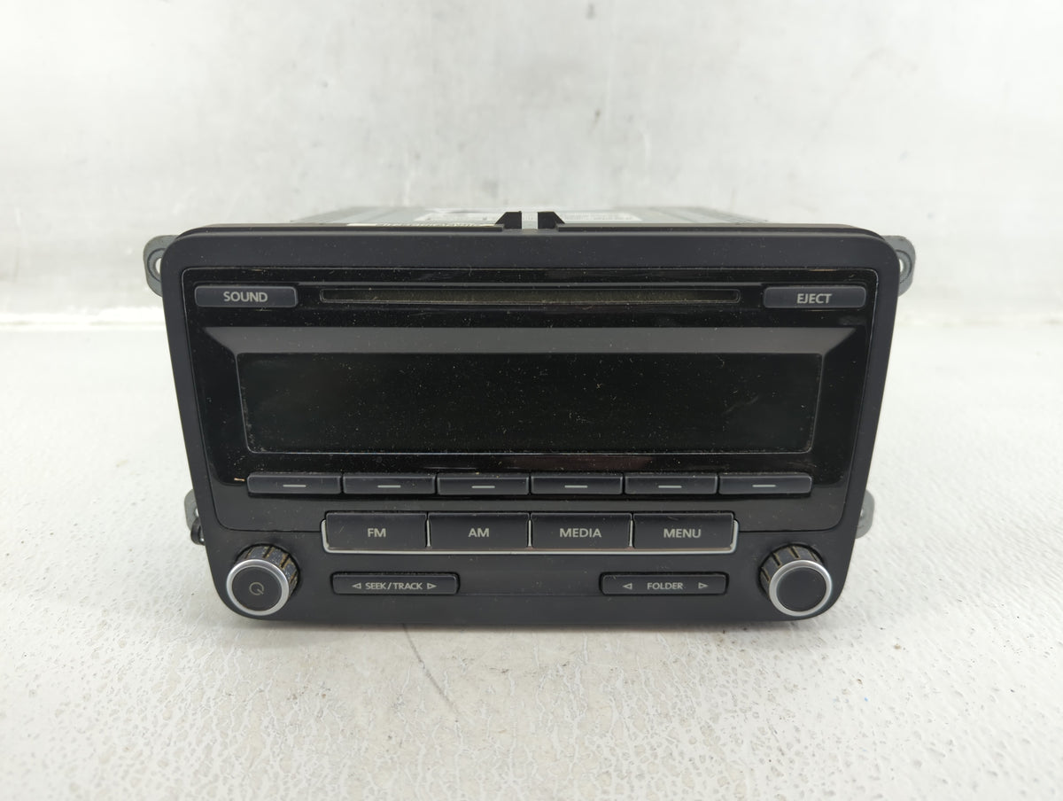 2012-2015 Volkswagen Passat Am Fm Cd Player Radio Receiver 583061 - Oemusedautoparts1.com