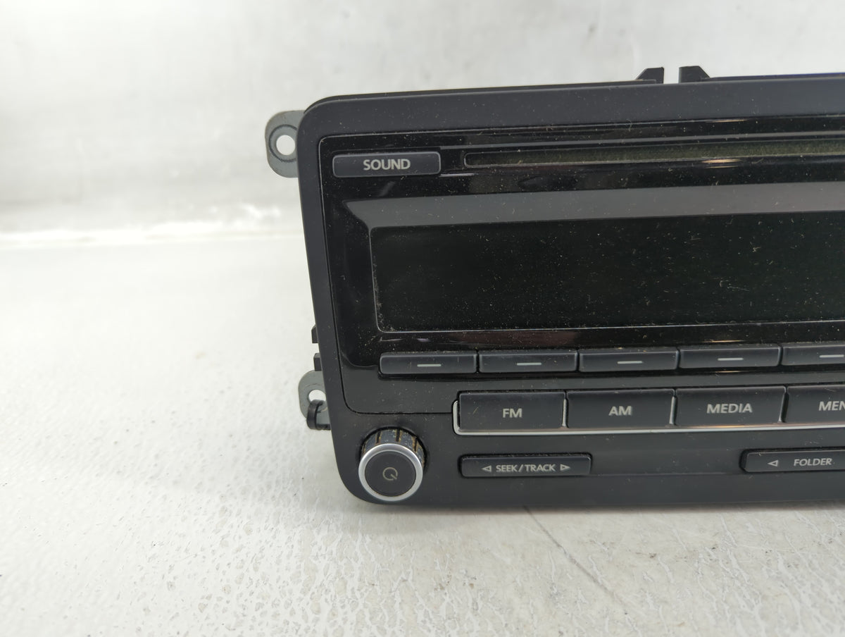 2012-2015 Volkswagen Passat Am Fm Cd Player Radio Receiver 583061 - Oemusedautoparts1.com