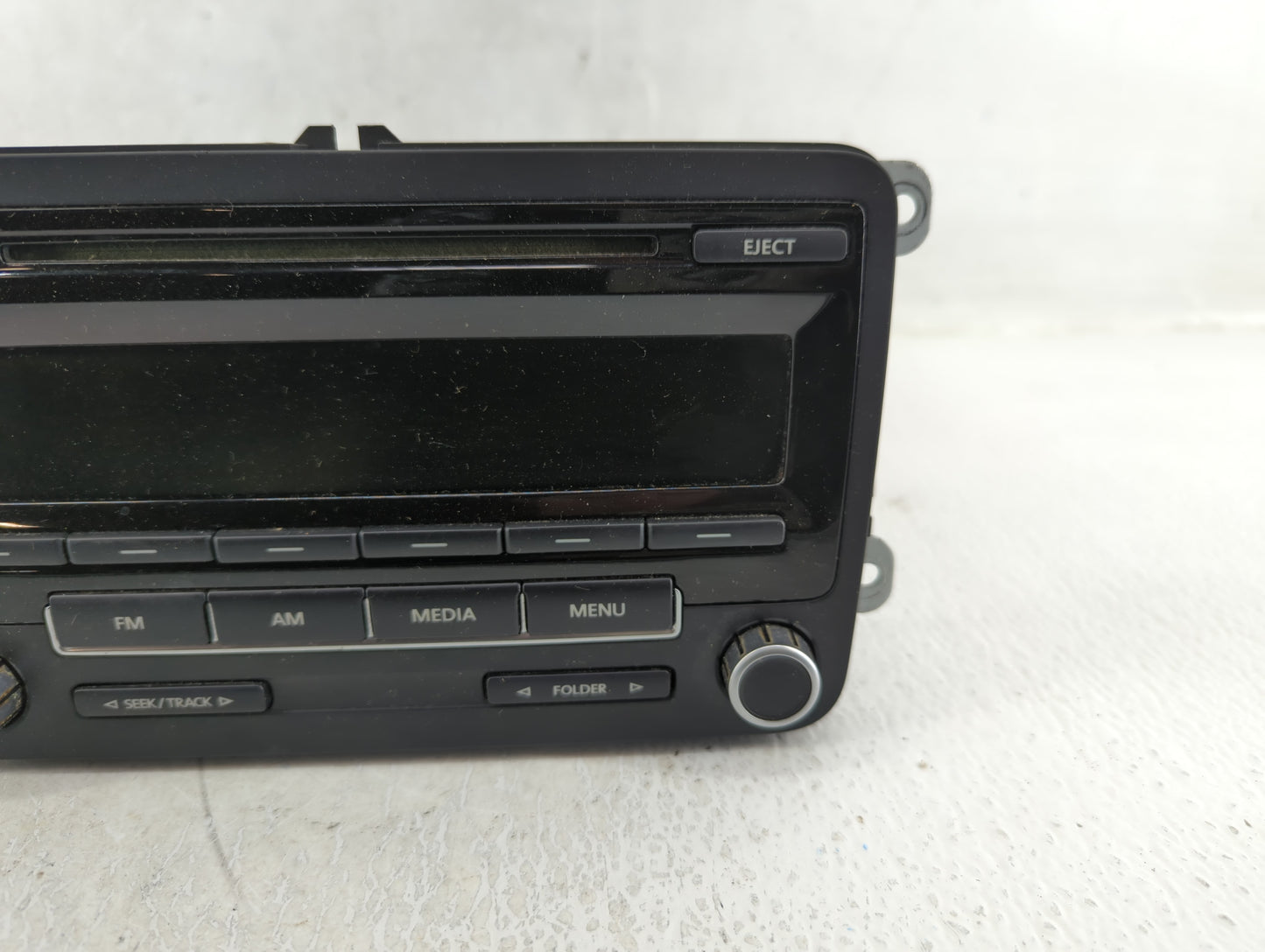 2012-2015 Volkswagen Passat Am Fm Cd Player Radio Receiver - Oemusedautoparts1.com