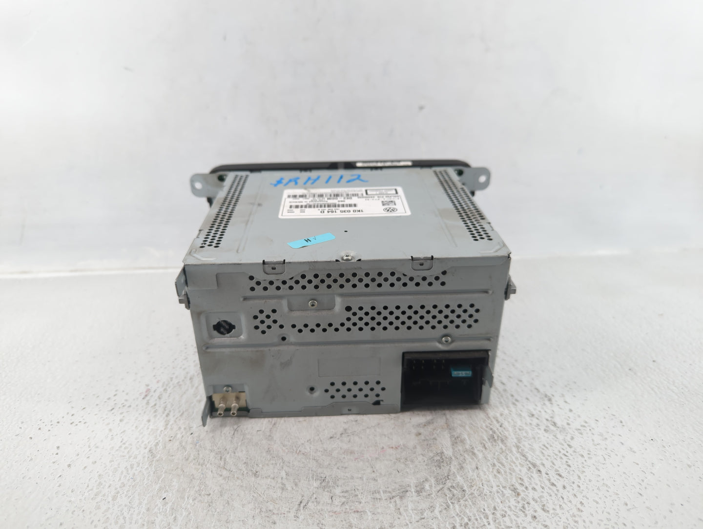 2012-2015 Volkswagen Passat Radio AM FM Cd Player Receiver Replacement P/N:1K0 035 164 D Fits Fits 2011 2012 2013 2014 2015 
