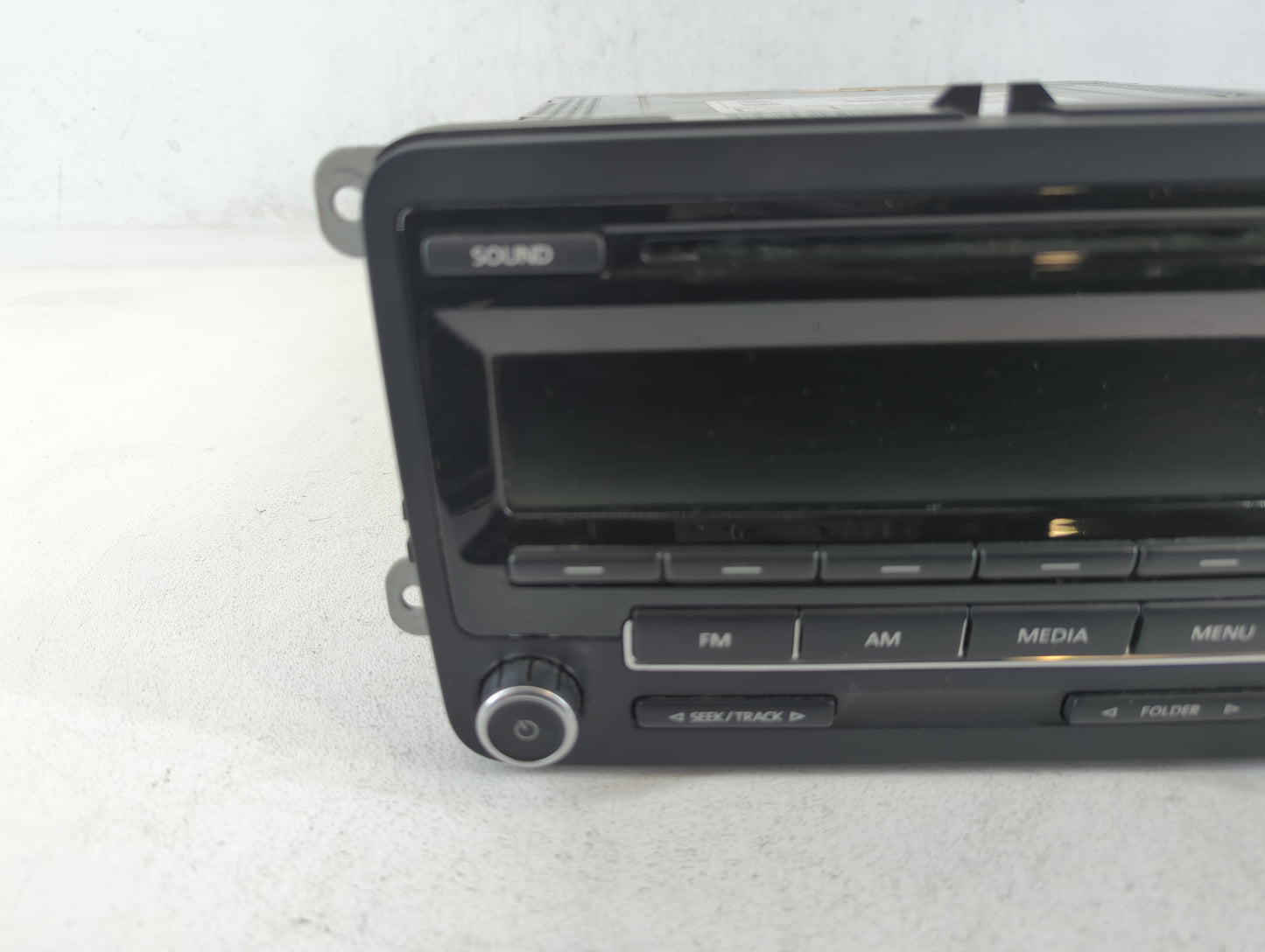 2012-2015 Volkswagen Passat Am Fm Cd Player Radio Receiver - Oemusedautoparts1.com