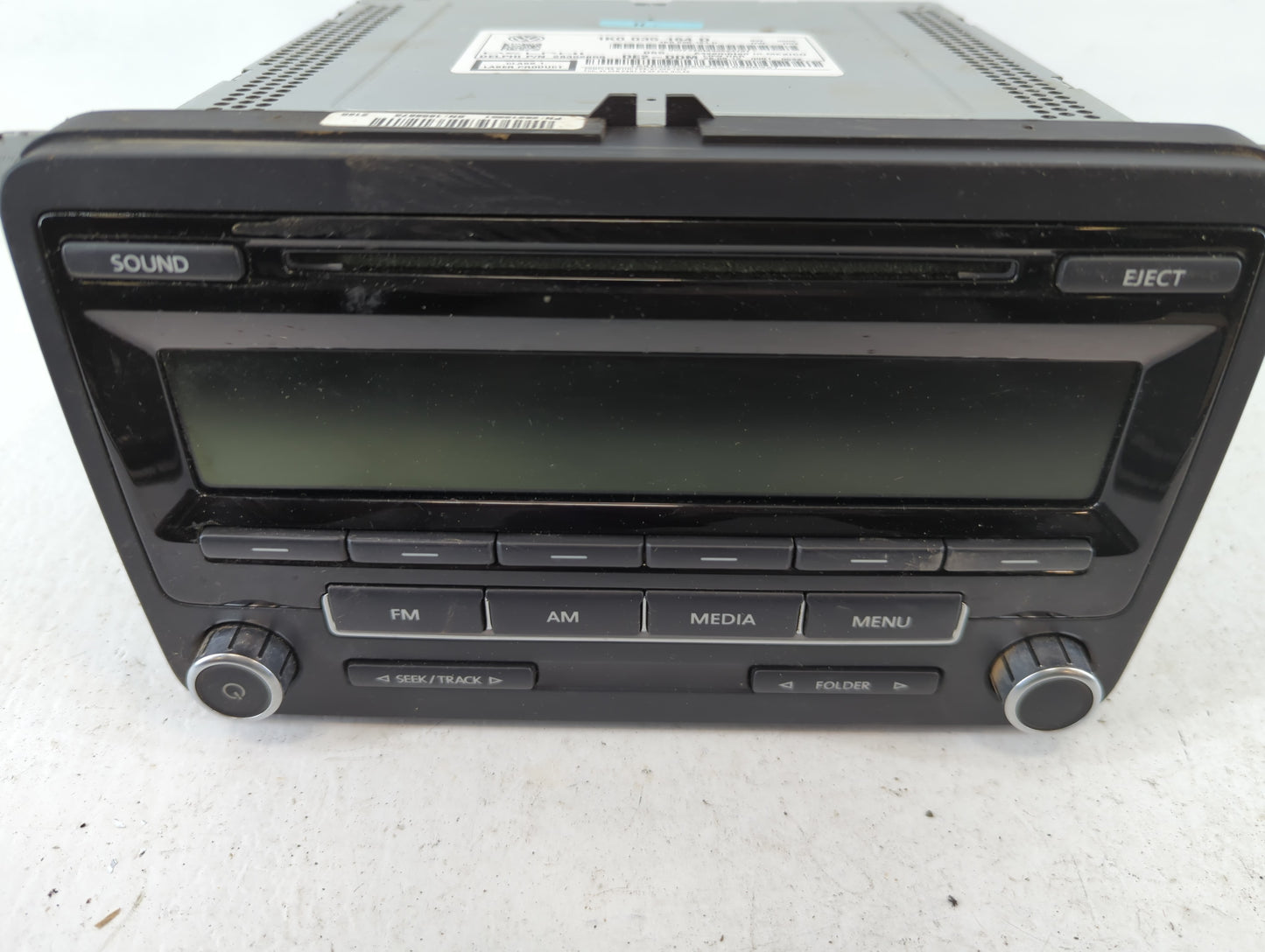 2012-2015 Volkswagen Passat Am Fm Cd Player Radio Receiver - Oemusedautoparts1.com